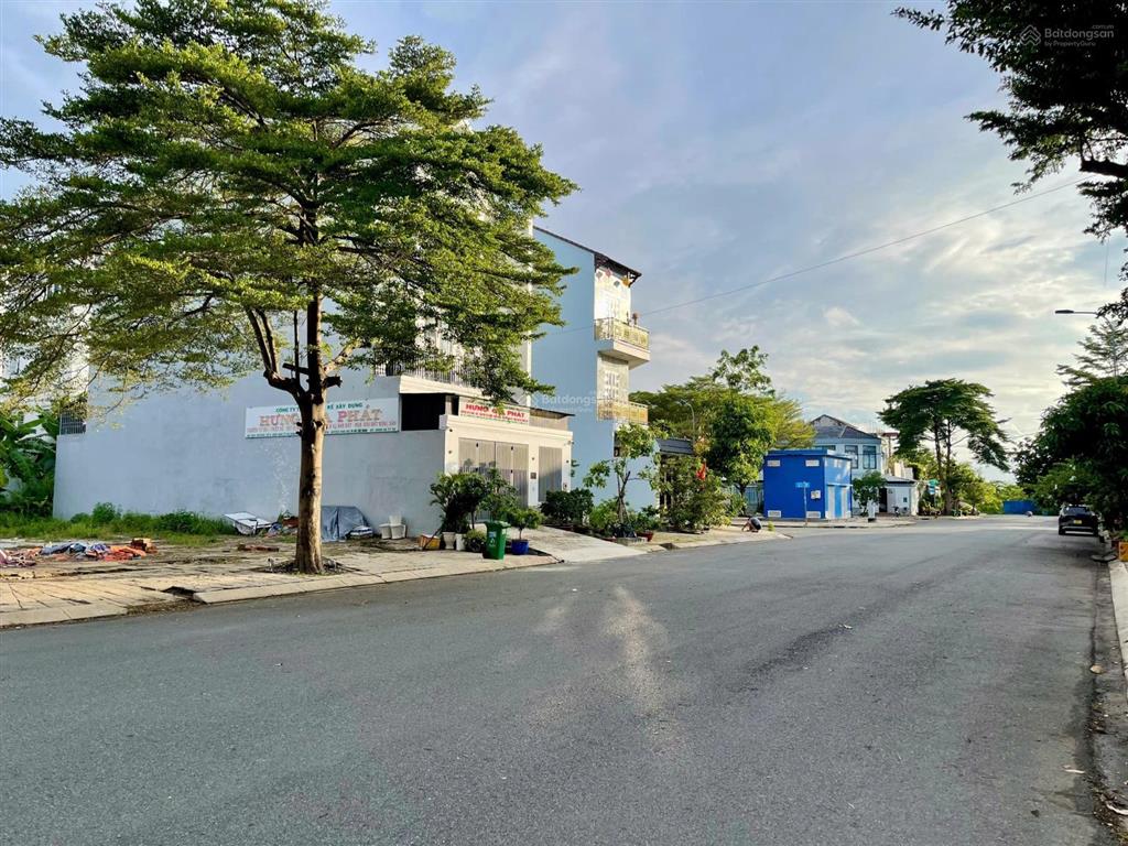 Bán gấp nhà thô mặt phố (5x18m) 90m2, giá 8,5 tỷ tại đường số 2, xã phước kiển, nhà bè, hcm