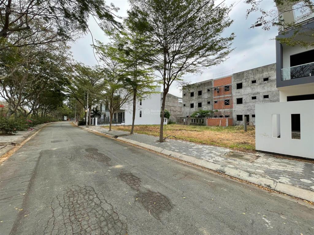 Bán nhà 4 tầng liền kề 5x22m tại khu compound la maison de cần giờ, 7,5 tỷ, 110m2, 0917 796 ***