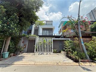 Giảm giá bán gấp biệt thự khu dân cư compound quận 7. 9x17m sổ hồng full nội thất