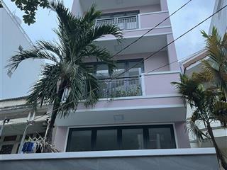 Cho thuê mặt tiền kinh doanh đẹp, mới xây dựng đẹp, 4,6m x 18m, có tolet, có sân để xe.