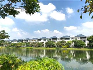 Lake view  trực diện sông  dt 10x20 ( 3 tầng )  giá chỉ 39.9 tỷ  xem nhà gọi ngay em tuấn