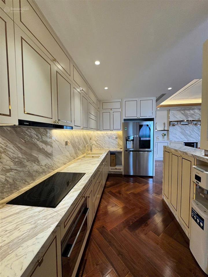 Riverpark premier  dt123m  view sông  hình thực tế  giá chỉ 17.8 tỷ ( + ô xe hơi )