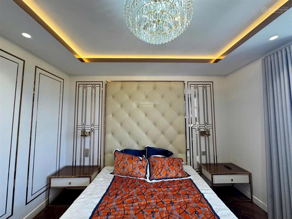 Riverpark premier  dt123m  view sông  hình thực tế  giá chỉ 17.8 tỷ ( + ô xe hơi )