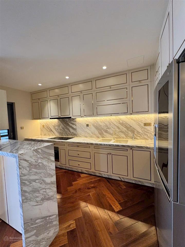 Riverpark premier  dt123m  view sông  hình thực tế  giá chỉ 17.8 tỷ ( + ô xe hơi )