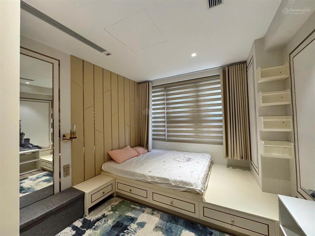 Riverpark premier  dt123m  view sông  hình thực tế  giá chỉ 17.8 tỷ ( + ô xe hơi )