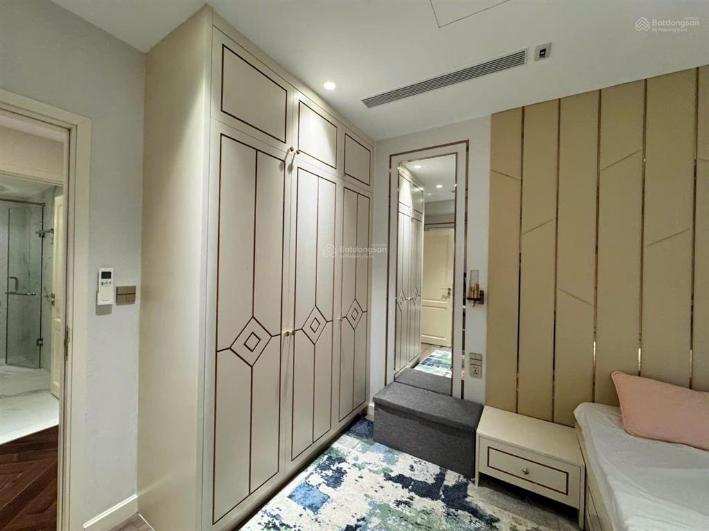 Riverpark premier  dt123m  view sông  hình thực tế  giá chỉ 17.8 tỷ ( + ô xe hơi )