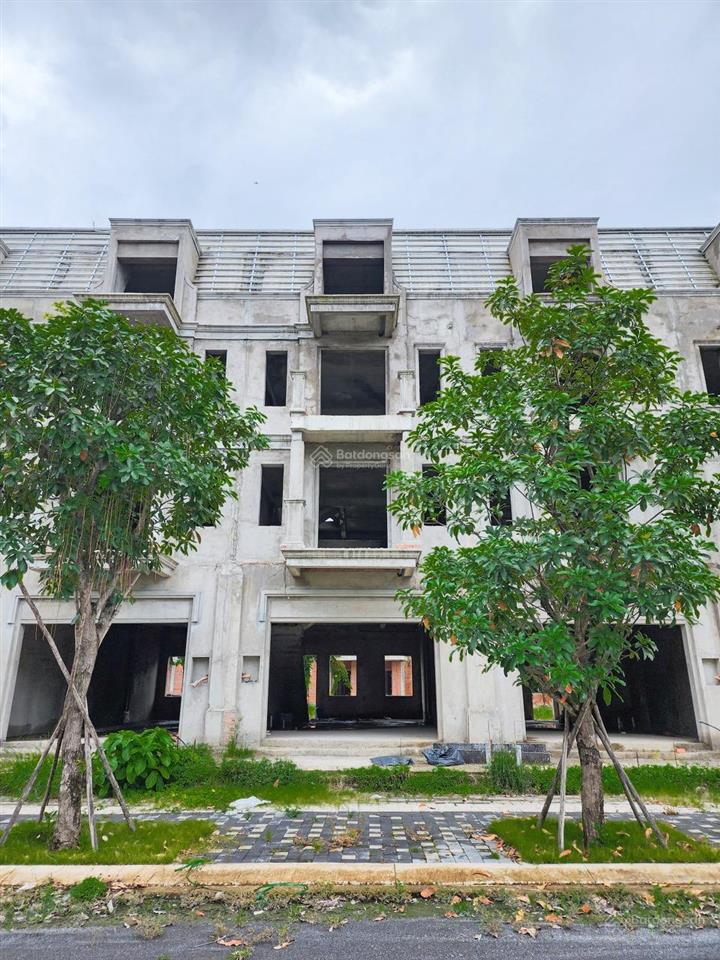 Căn shophouse đáng mua aqua stella thanh toán 9tỷ862 kí hđ trục 45m 91tr/m2 6x25 13,3tỷ 0907 353 ***