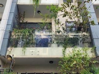 Tôi chính chủ cần bán gấp nhà phố liền kề, dt sàn 147m2. 1 trệt 3 lầu, khu dân cư an ninh