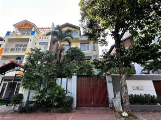Biệt thự đường số 7 nam long trần trọng cung, tân thuận đông, quận 7, dt8x24m, 2l, mái, 7pn, 29ty