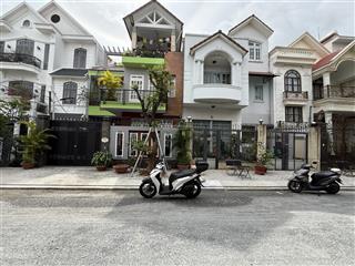 Biệt thự hẻm 719 huỳnh tấn phát, p. phú thuận quận 7, tp. hcm, dt 8x20m, 2 lầu, 18.5tỷ