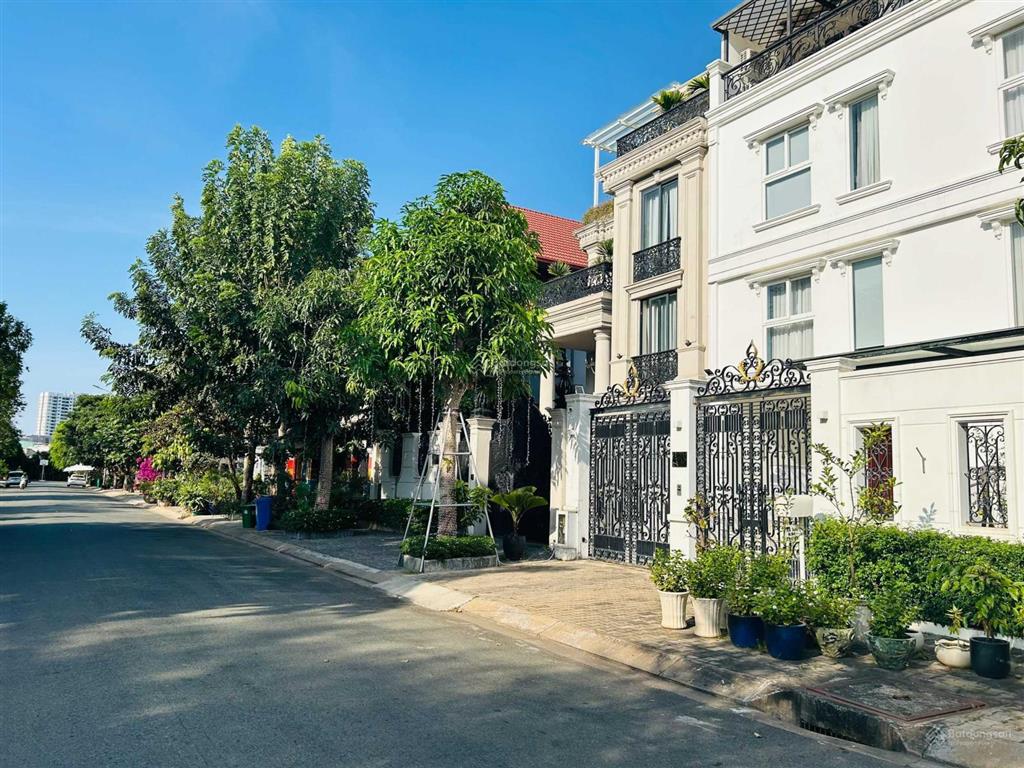 21 tỷ  dt 132m2. lô đất giá tốt nhất phú mỹ vạn phát hưng, sát vách trường canada phú mỹ hưng