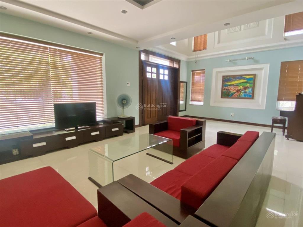 36 tỷ /dt 233m2, căn biệt thự sân vườn có hầm giá tốt nhất phú mỹ vạn phát hưng.  0906 459 ***