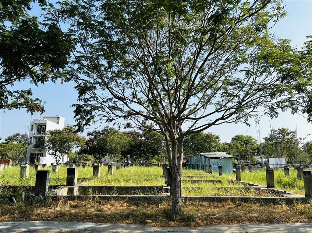 Chỉ 4,5 tỷ/ dt 95m2 có ngay lô đất cạnh 3 trường đại học. cơ hội đầu tư kdc nhơn đức vạn phát hưng