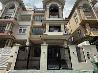 Bán căn bt khu dân cư him lam dt10x20m giá 58 tỷ (tl) có thang máy hướng nam  0911 775 ***