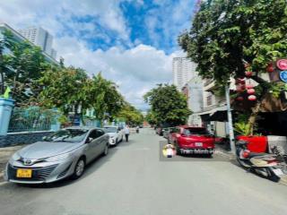 Bán nhà mặt tiền đường 16m ngay kdc him lam quận 7