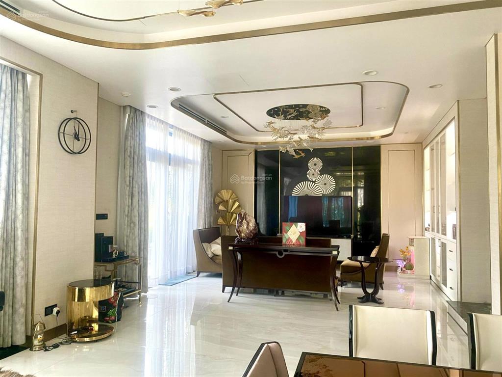 Biệt thự góc vinhomes central park đẹp full nội thất cần bán