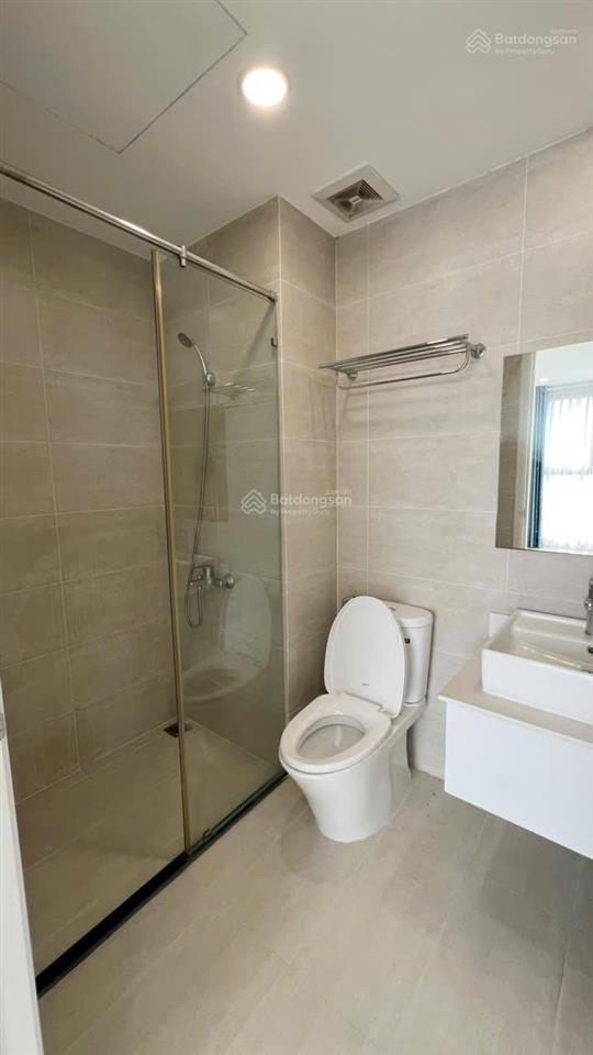 Chuyển nhượng căn góc đẹp 55m2, bàn giao có rèm, máy lạnh giá chỉ 3tỷ7, lavida plus