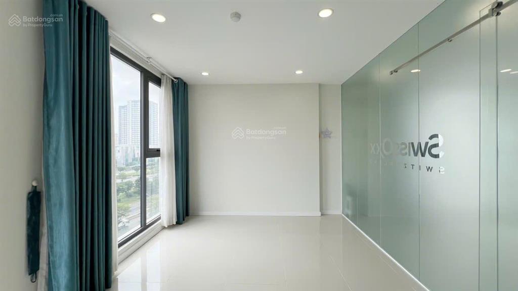 Chuyển nhượng căn góc đẹp 55m2, bàn giao có rèm, máy lạnh giá chỉ 3tỷ7, lavida plus