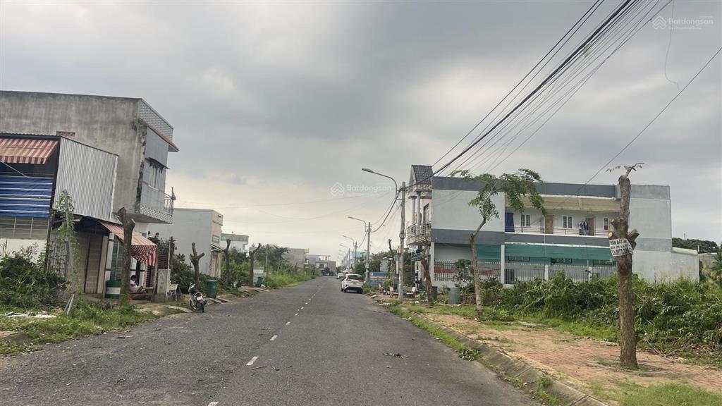 Chính chủ cần bán lô đất saigon village. giá 2.25 tỷ, sổ cầm tay