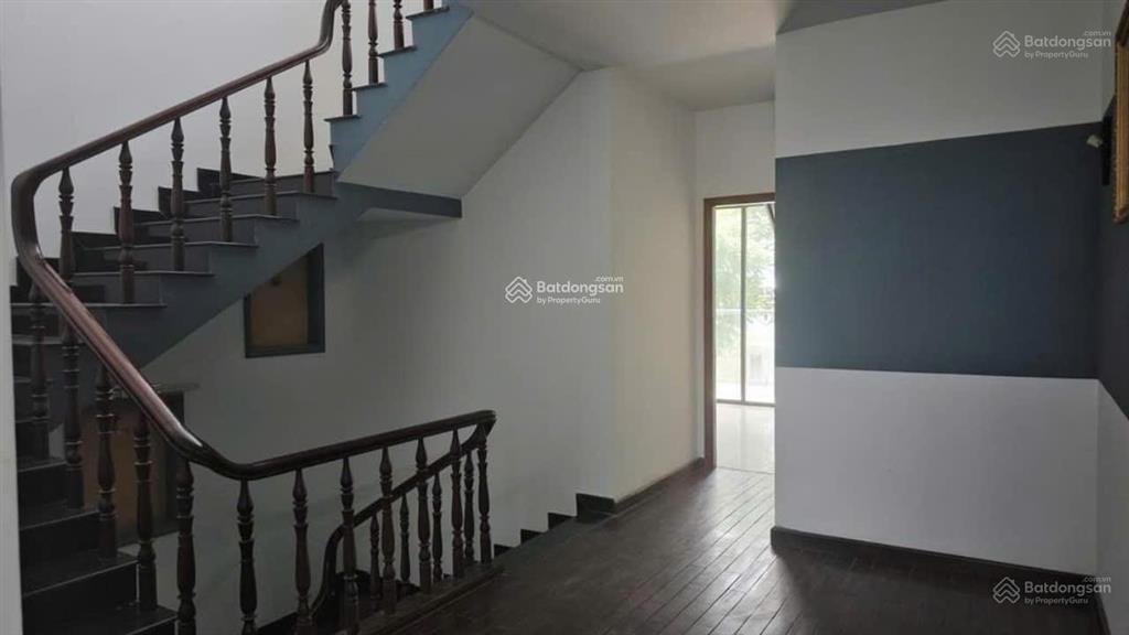 Cần bán nhà mt đường số 7  trục chính kdc conic  7x20m  13,3 tỷ  sổ hồng