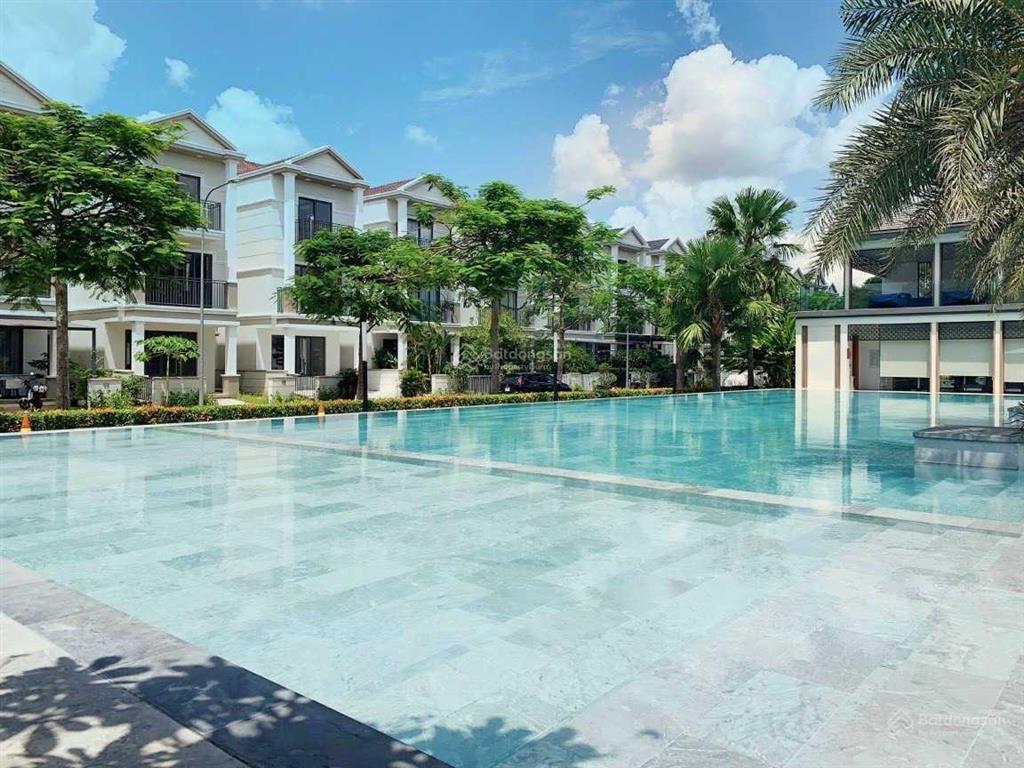 Cần cho thuê biệt thự nine south kdc ven sông, dt 7 x 20m nt cao cấp, giá 28 tr/th,  0909 904 ***