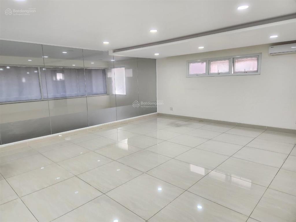 Tôi bán gấp bt dragon parc, mặt tiền nguyễn hữu thọ, dt 8 x 21m (giá 20 tỷ 500)  0909 904 ***