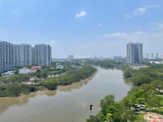 Gấp. chủ gửi bán gấp căn hộ 3pn view sông block b lầu cao riverpark premier giá 22 tỷ