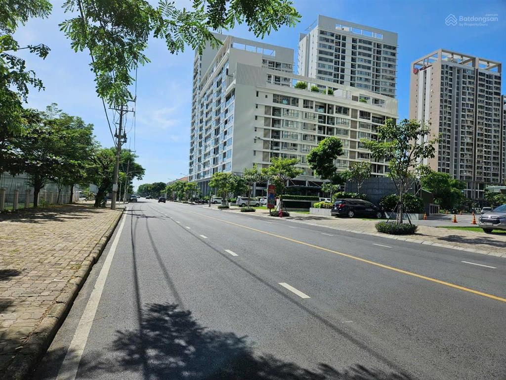 Gấp. chủ thiện chí lỗ 2 tỷ bán gấp shophouse midtown phú mỹ hưng mặt đường lớn 125m2 giá 24 tỷ