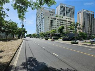 Gấp. chủ thiện chí lỗ 2 tỷ bán gấp shophouse midtown phú mỹ hưng mặt đường lớn 125m2 giá 24 tỷ