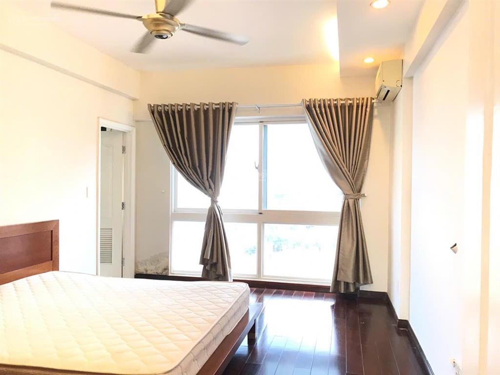 Gấp. chủ gửi bán gấp căn hộ mỹ phát, lầu cao, view sông, 133m2 giá 15,2 tỷ