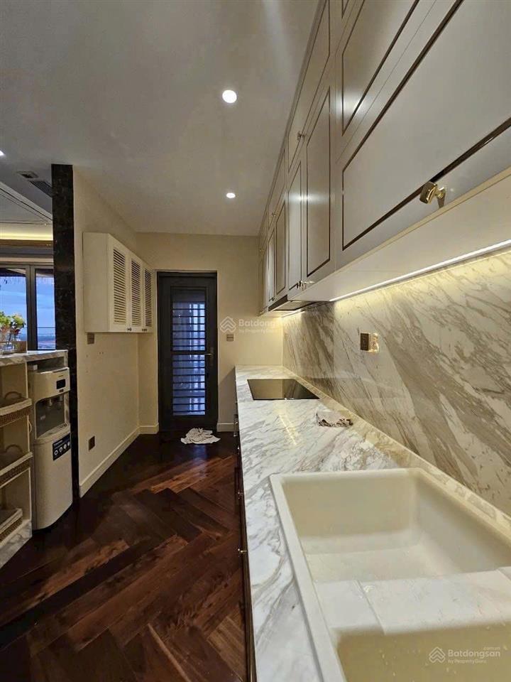 Bán căn hộ riverpark premier nội thất đẹp, có hđ thuê sẵn.  0901 764 ***