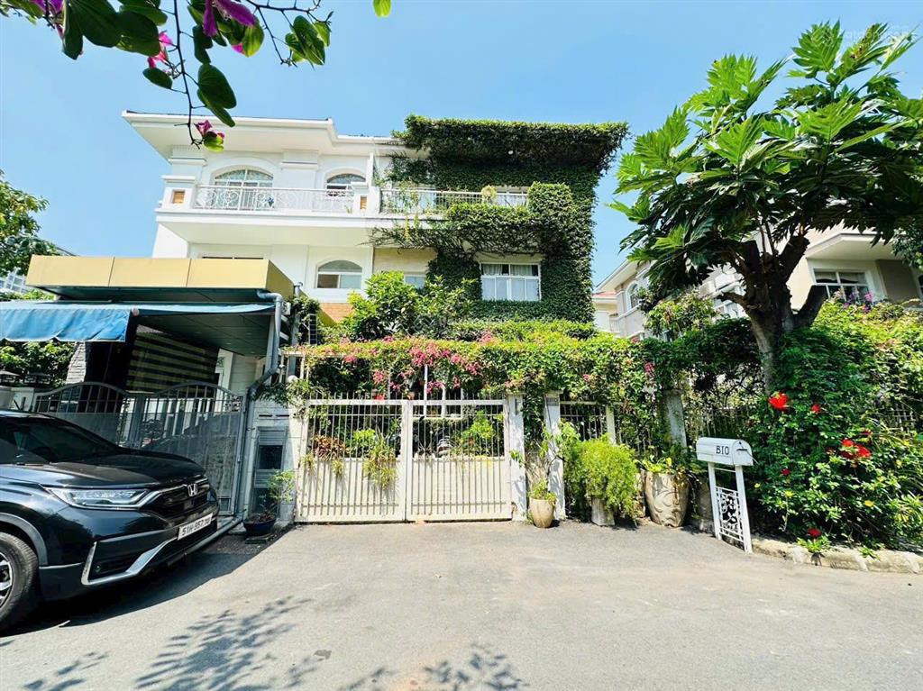 Kẹt tiền bán nhanh biệt thự song lập mỹ gia 11 x 20m2, ngay cạnh công viên nam viên, giá 62 tỷ