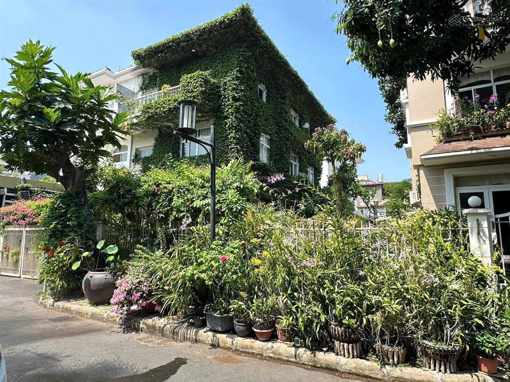 Kẹt tiền bán nhanh biệt thự song lập mỹ gia 11 x 20m2, ngay cạnh công viên nam viên, giá 62 tỷ