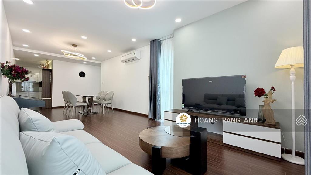 Bán gấp 3pn hoàng anh thanh bình q7 hcm nhà siêu rộng cực đẹp view q1.  trang hatb 0905 521 ***