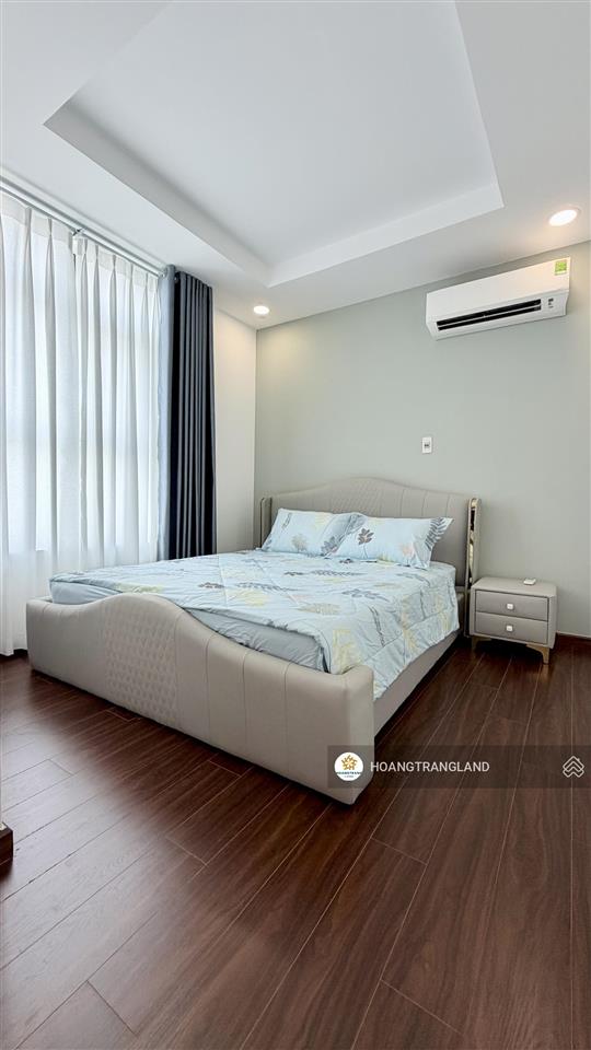 Bán gấp 3pn hoàng anh thanh bình q7 hcm nhà siêu rộng cực đẹp view q1.  trang hatb 0905 521 ***