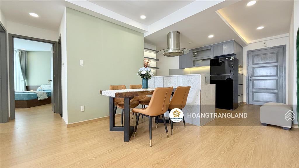 Bán gấp 2pn hoàng anh thanh bình q7 hcm nhà siêu rộng cực đẹp view q1 .  trang hatb 0905 521 ***.