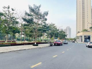 Bán shophouse 2 tầng m7  midtown phú mỹ hưng, q.7