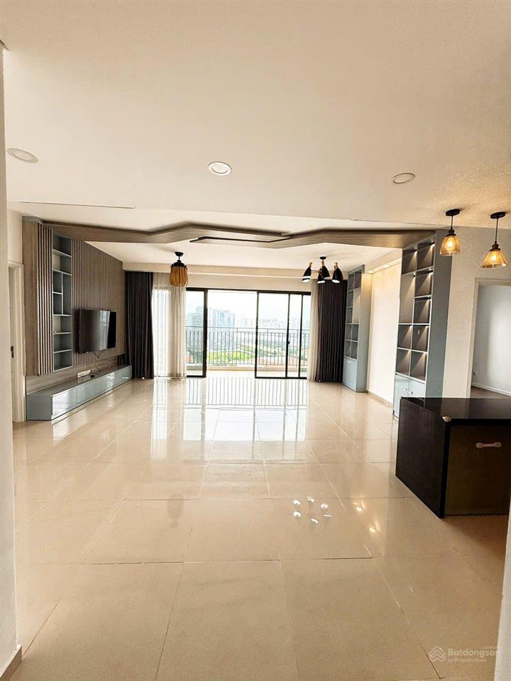 Cần tiền bán gấp căn hộ cao cấp the view riviera point gía 11 tỷ 0916 769 *** e trang