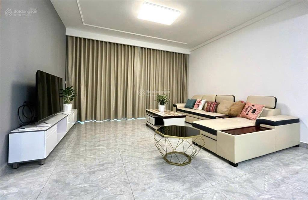 Bán gấp căn hộ the view riviera point dt 125m2 giá 9.8 tỷ 0916 769 *** e trang