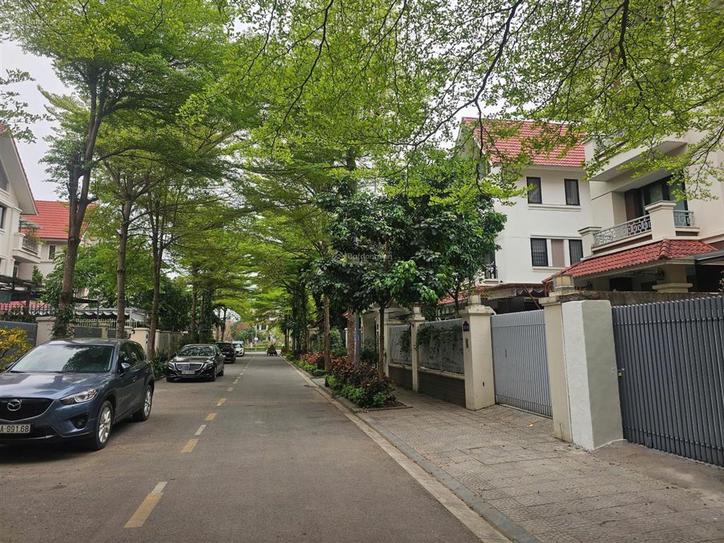 Cần cho thuê gấp biệt thự 264m2 kđt an hưng. hoàn thiện văn phòng. giá 36tr/tháng.  0936 399 ***