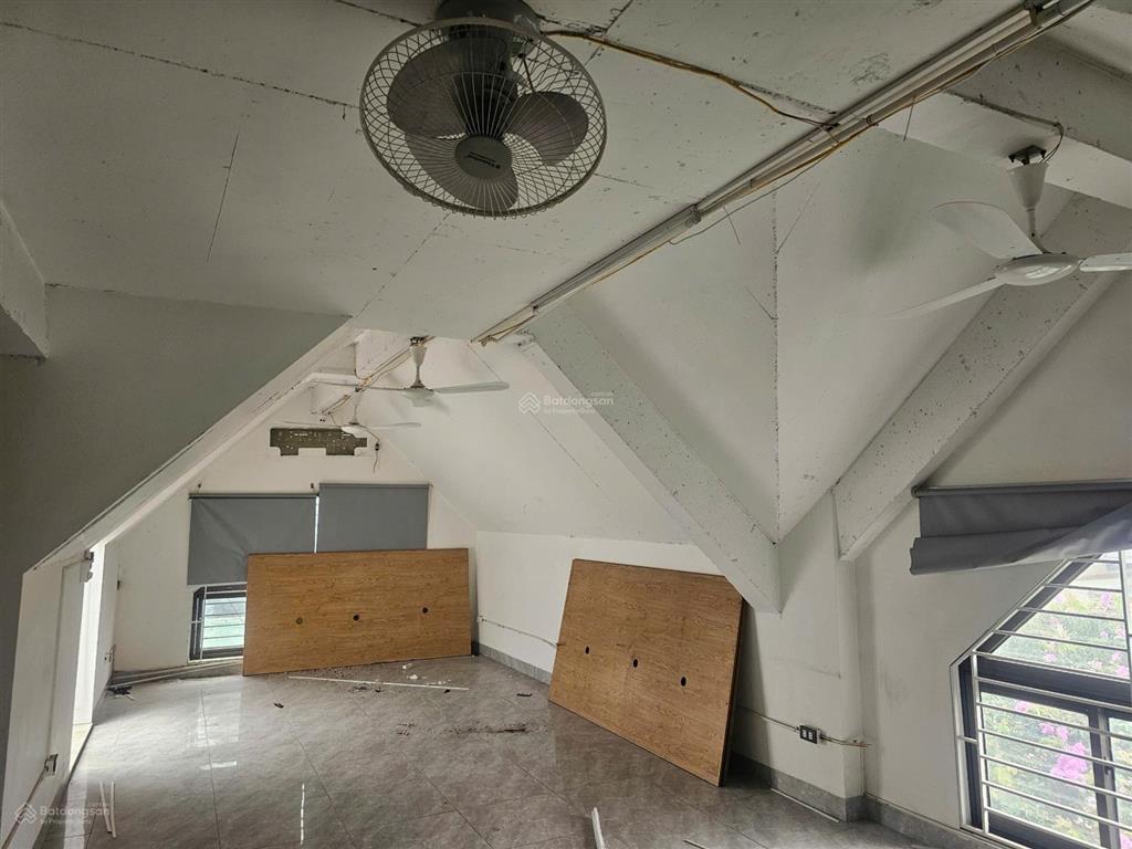 Chính chủ cho thuê biệt thự dương nội căn góc 250m2 full nội thất để ở và vp kinh doanh. giá tốt
