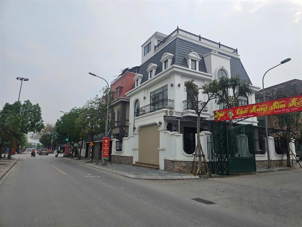 Cho thuê làm văn phòng vip mặt đường sa đôinam từ liêm, hoàn thiện cực đẹp, có thang máy. giá tốt