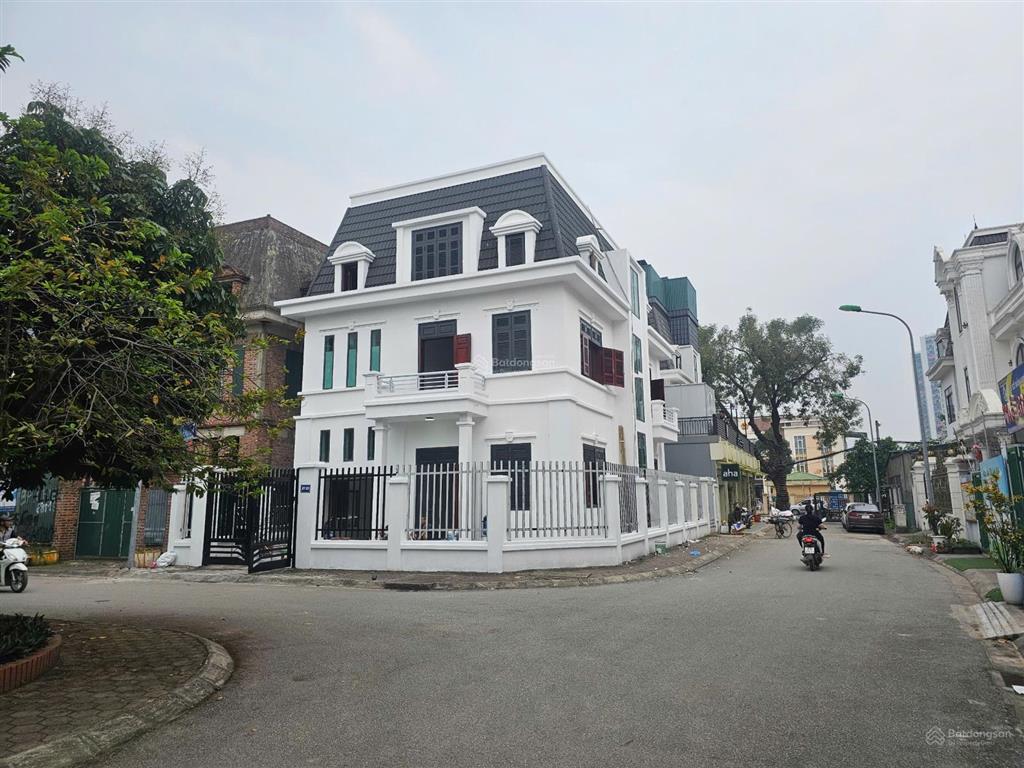Cho thuê làm văn phòng vip mặt đường sa đôinam từ liêm, hoàn thiện cực đẹp, có thang máy. giá tốt