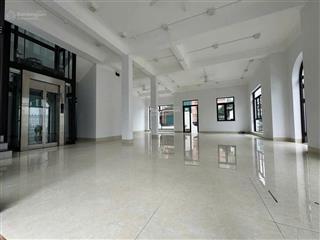 Cho thuê văn phòng vip mặt đường sa đôi  nam từ liêm, hoàn thiện cực đẹp, có thang máy. giá tốt