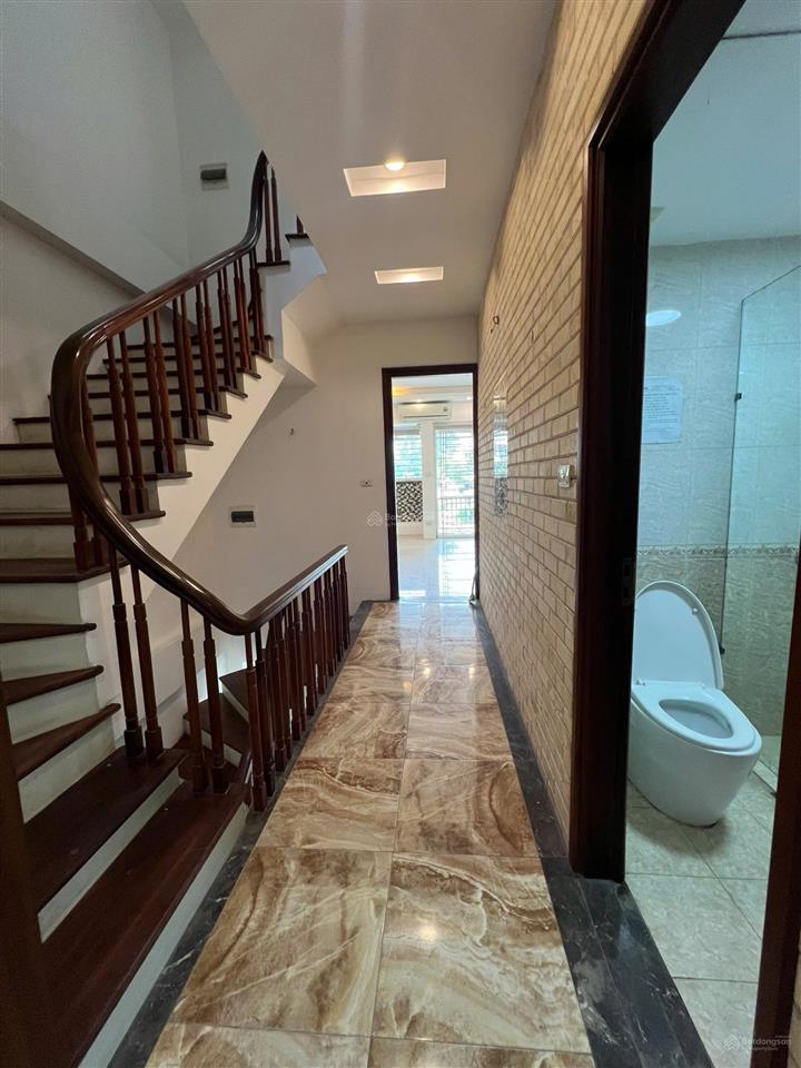 Chính chủ cho thuê gấp liền kề mặt đường 40m, kđt an hưng. hoàn thiện văn phòng.  0936 399 ***