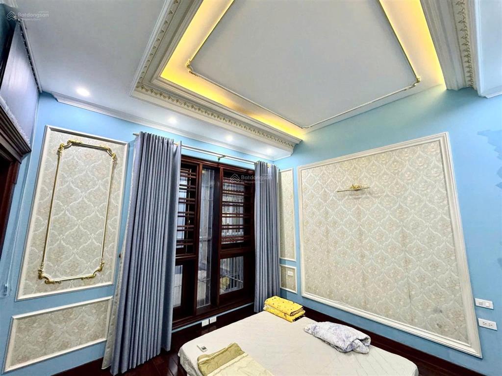Cần cho thuê biệt thự kđt văn khê lâu dài, dt 180m2, hoàn thiện nội thất để ở cực đẹp. giá tốt