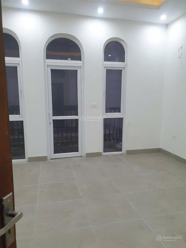 Chính chủ cho thuê căn góc biệt thự flc đại mỗ. dt 132m2, hoàn thiện nội thất văn phòng, vị trí đẹp