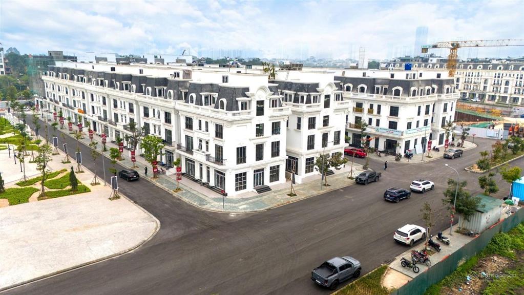 Chính chủ cho thuê shophouse liền kề flc premier đại mỗ. dt 120m², hoàn thiện văn phòng, thang máy