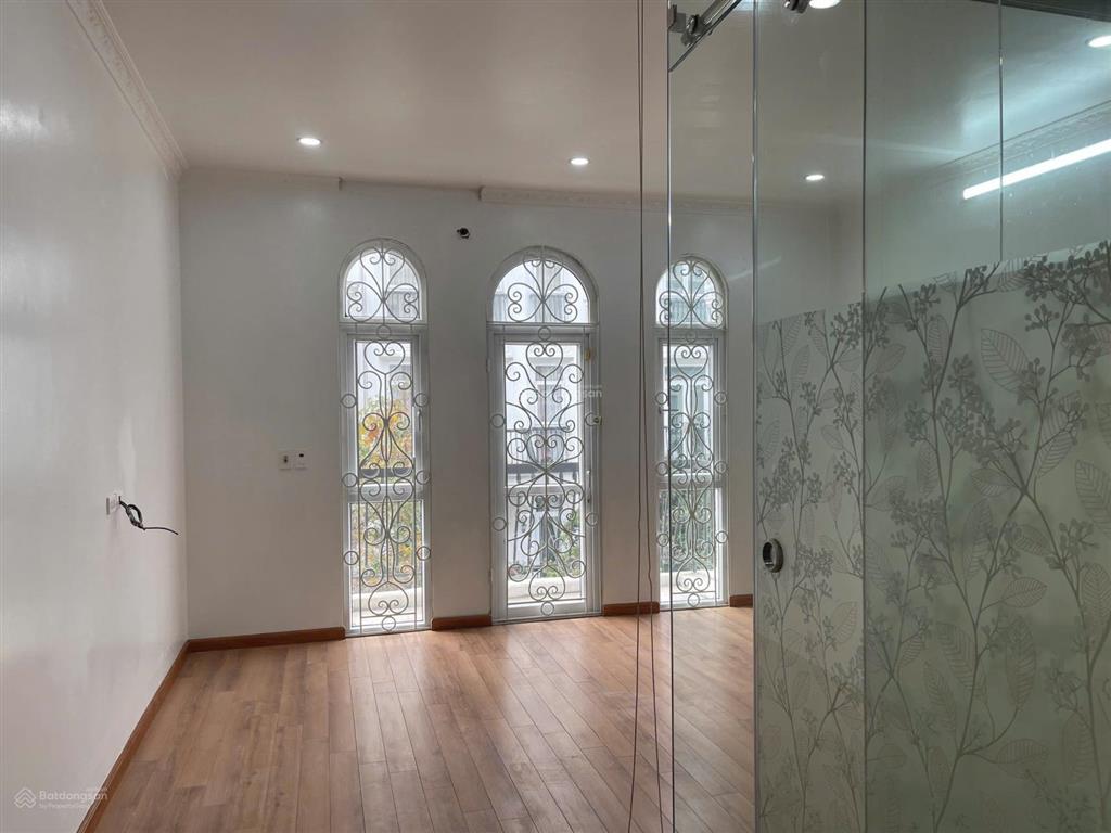 Chính chủ cho thuê shophouse liền kề flc premier đại mỗ. dt 120m², hoàn thiện văn phòng, thang máy