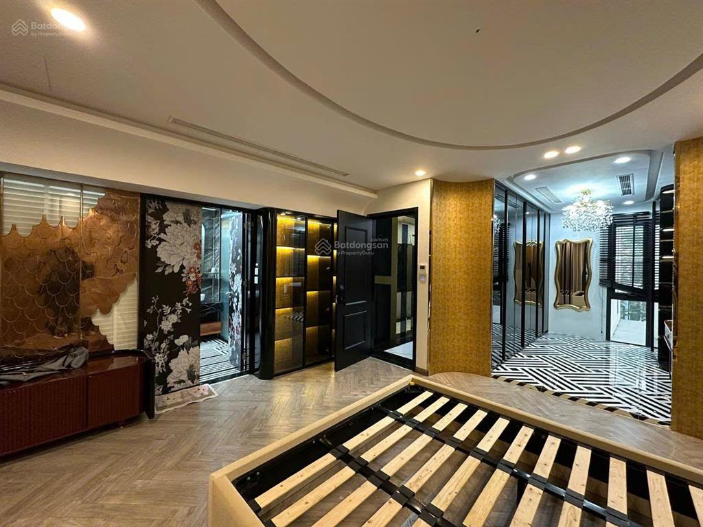 Chính chủ cần cho thuê gấp biệt thự 200m2 full nội thất cao cấp và thang máy, khu a  geleximco